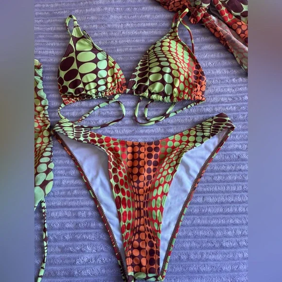 SHEIN 4-Piece Retro Print Bikini Set w/ Skirt & Headscarf 🌿🧡 Barely Worn - Picture 3 of 8